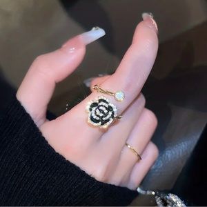 Elegant thumb or finger ring! Best seller!!!